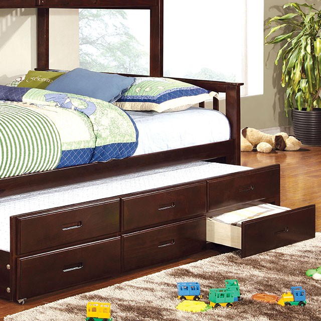 queen bunk bed with trundle